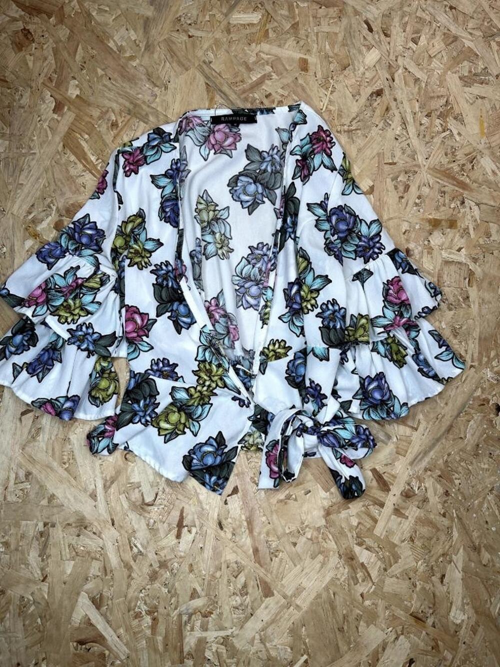 Rampage Wrap Top Womens Medium White Floral Tiered Ruffle Sleeve Tie Waist